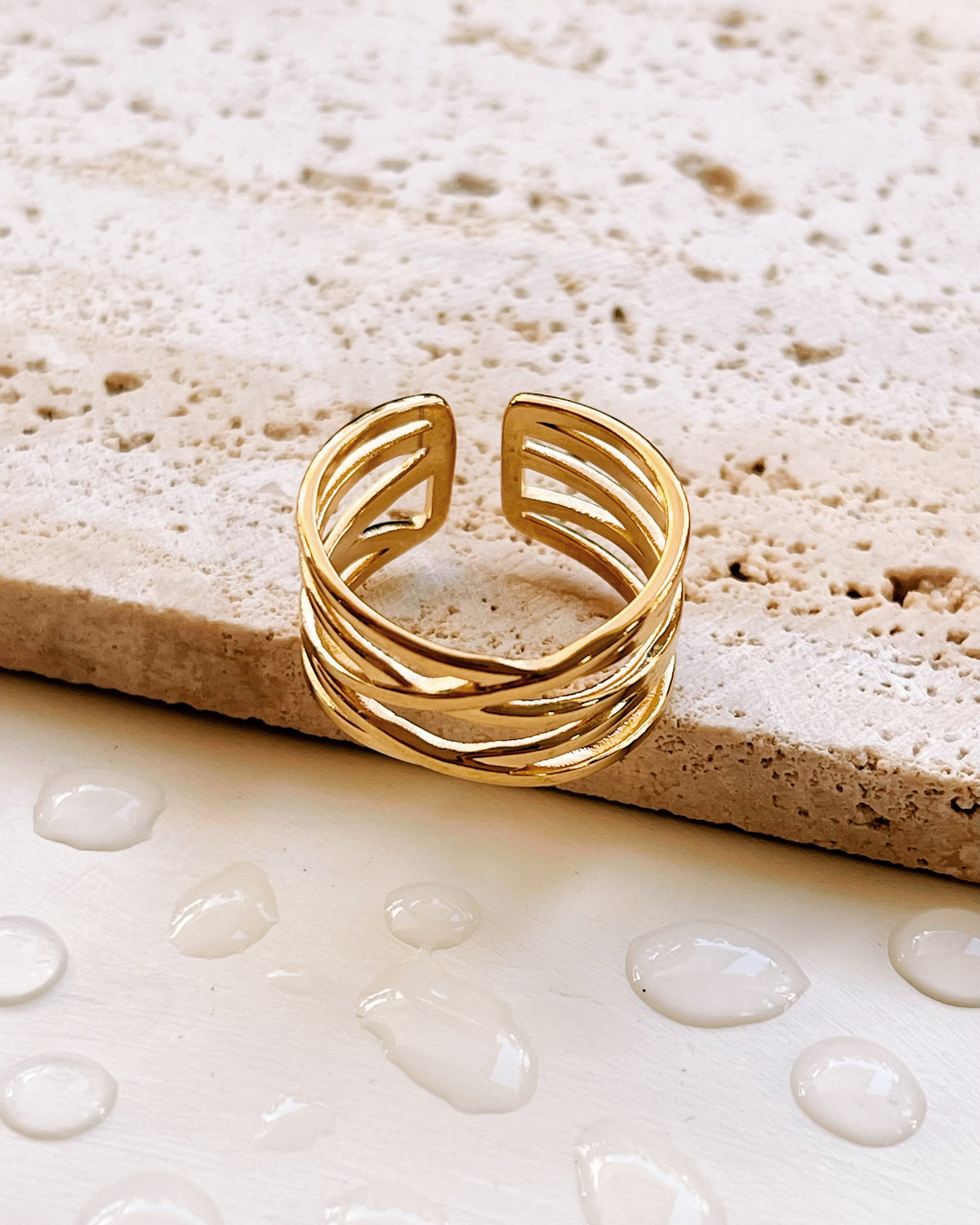Hadlee Interlaced Layered Lines Wide Design Gold Ring