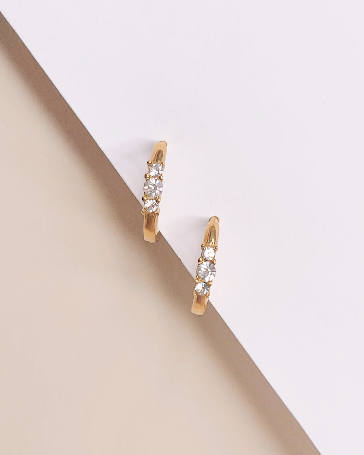 Leona Zircon Crown Design Gold Huggies