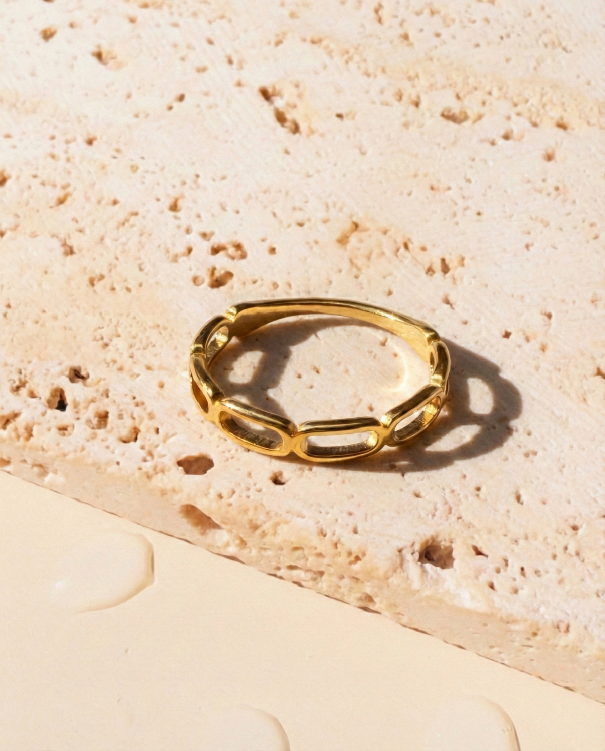 Faryssa Paperclip Chain Design Minimalist Gold Ring