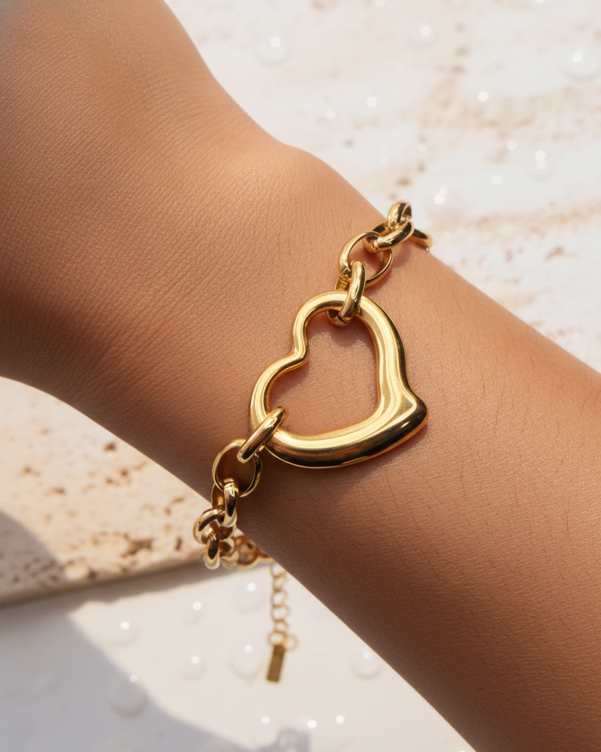 Xavia (Gold) Hallow Heart Shaped Pendant Round Big Cable Chain Bracelet