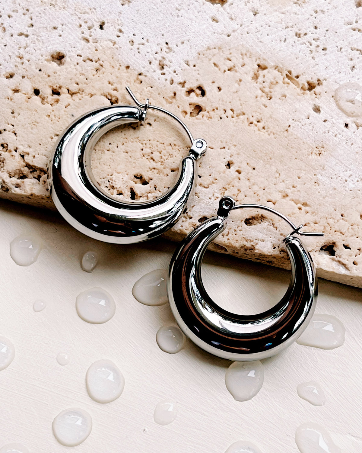 Kaitlyn (Silver) Chunky Round Gold Hoops