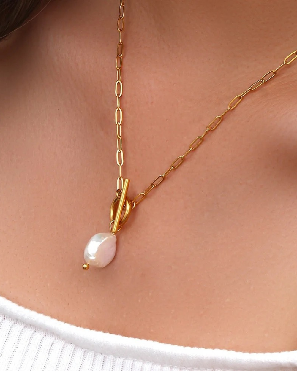 Edith Baroque Freshwater Pearl Pendant Link Chain Gold Necklace