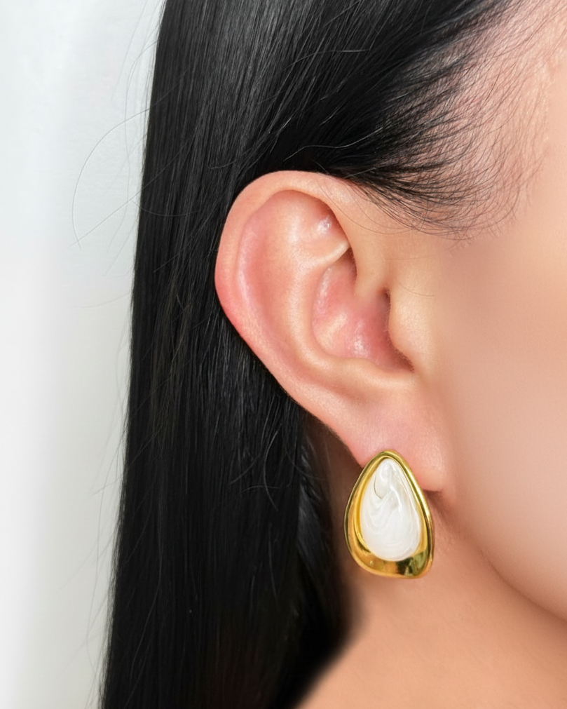 Iralyn Smooth Waterdrop Resin Gold Bezel Teardrop Design Gold Stud Earrings