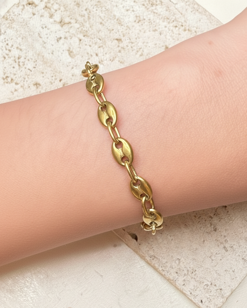Lenyssa Vintage Soda Tab Chain Hoop Link Design Gold Bracelet