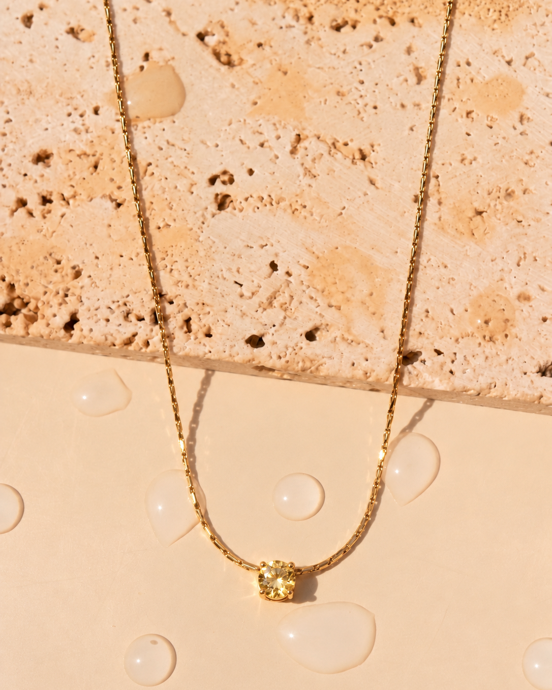 Archer (Yellow) Minimalist Dainty Round Yellow Zircon Pendant Thin Anchor Link Chain Gold Necklace