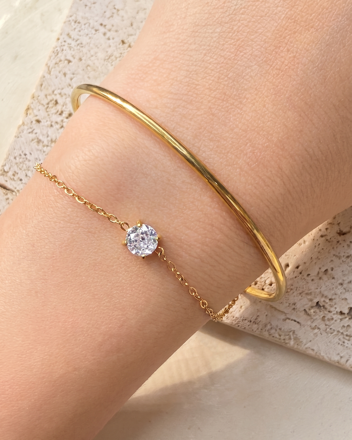 Carabella Double Layer Dual Design Bangle Round Zircon Pendant Classic Thin Chain Round Gold Bracelet