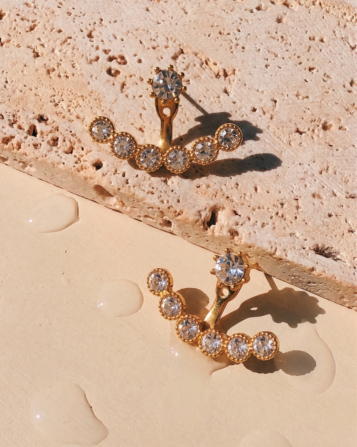 Demi Bezel Set Round Zircon Stud Detachable Round Zircon Fan Design Jacket Earrings