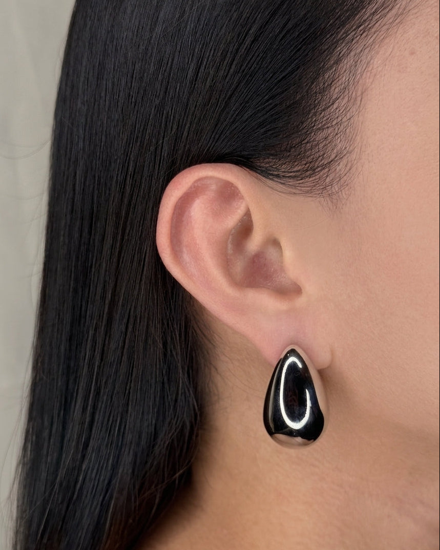 Ebelina Chunky Glossy Heavy Teardrop Waterdrop Hollow Back Design Silver Drop Earrings