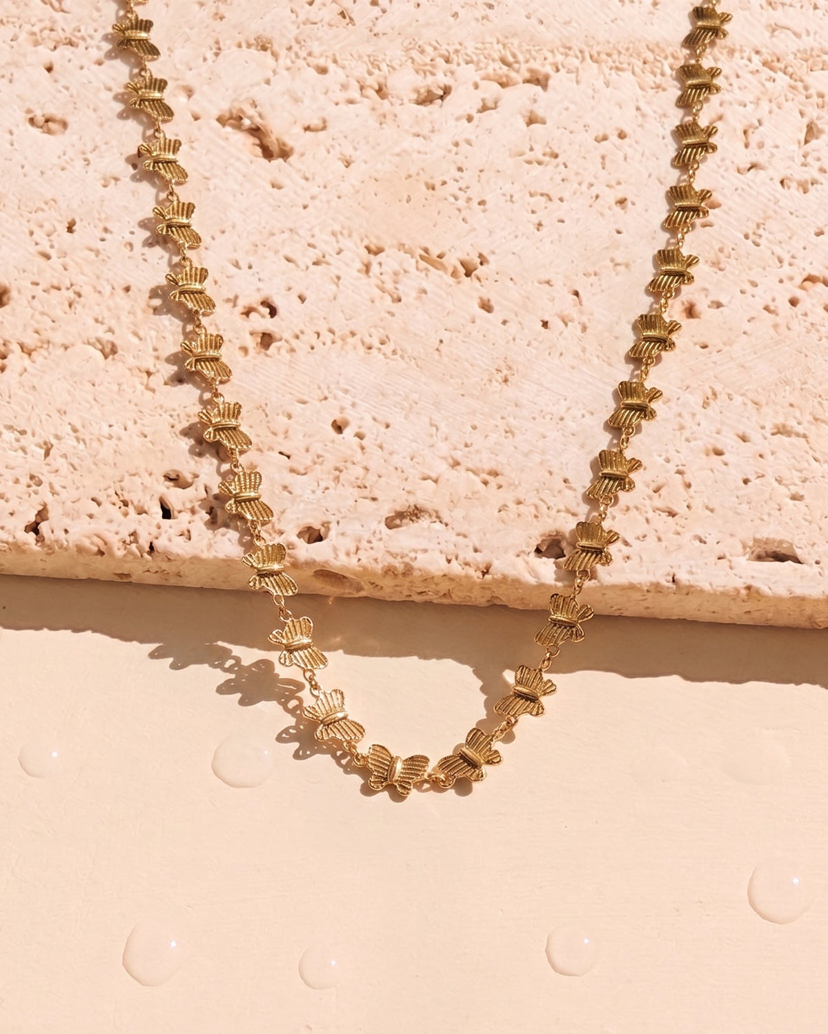 Elkia Solid Mini Butterflies Choker Design Gold Necklace