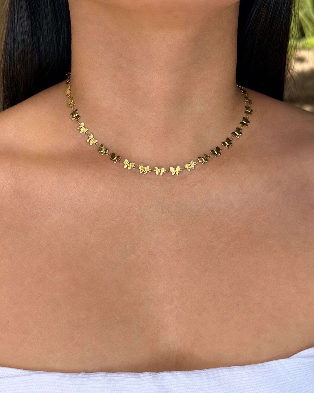 Elkia Solid Mini Butterflies Choker Design Gold Necklace