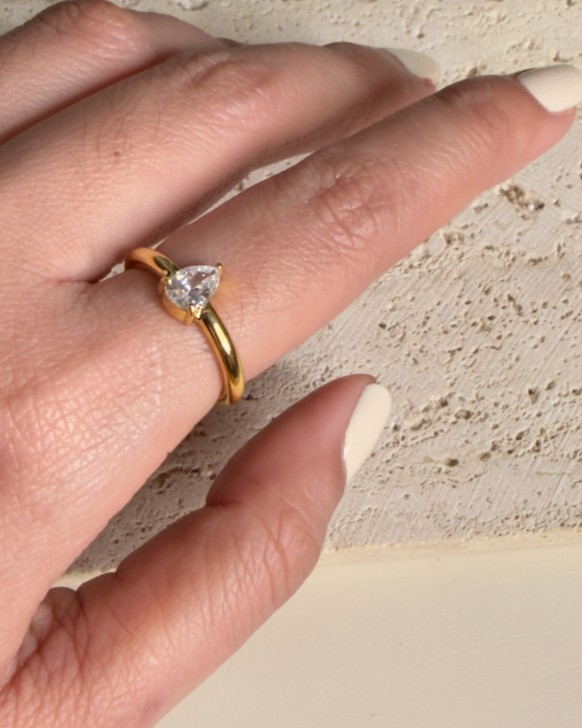 Fierra Waterdrop Teardrop Shaped Zircon Bezel Set Centerstone Gold Ring