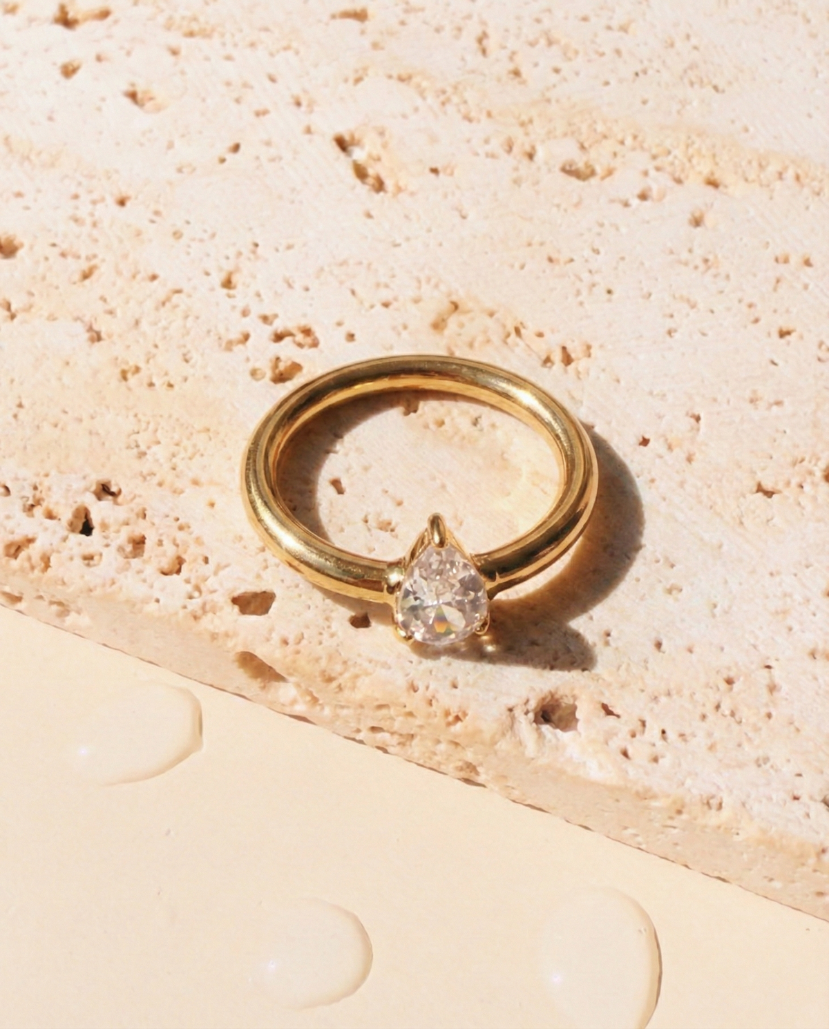 Fierra Waterdrop Teardrop Shaped Zircon Bezel Set Centerstone Gold Ring