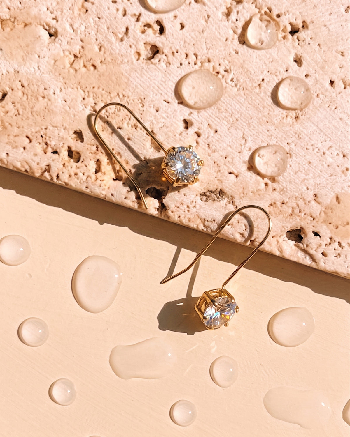 Garda Round Zircon Crowned Set Hook Dangle Gold Drop Earrings