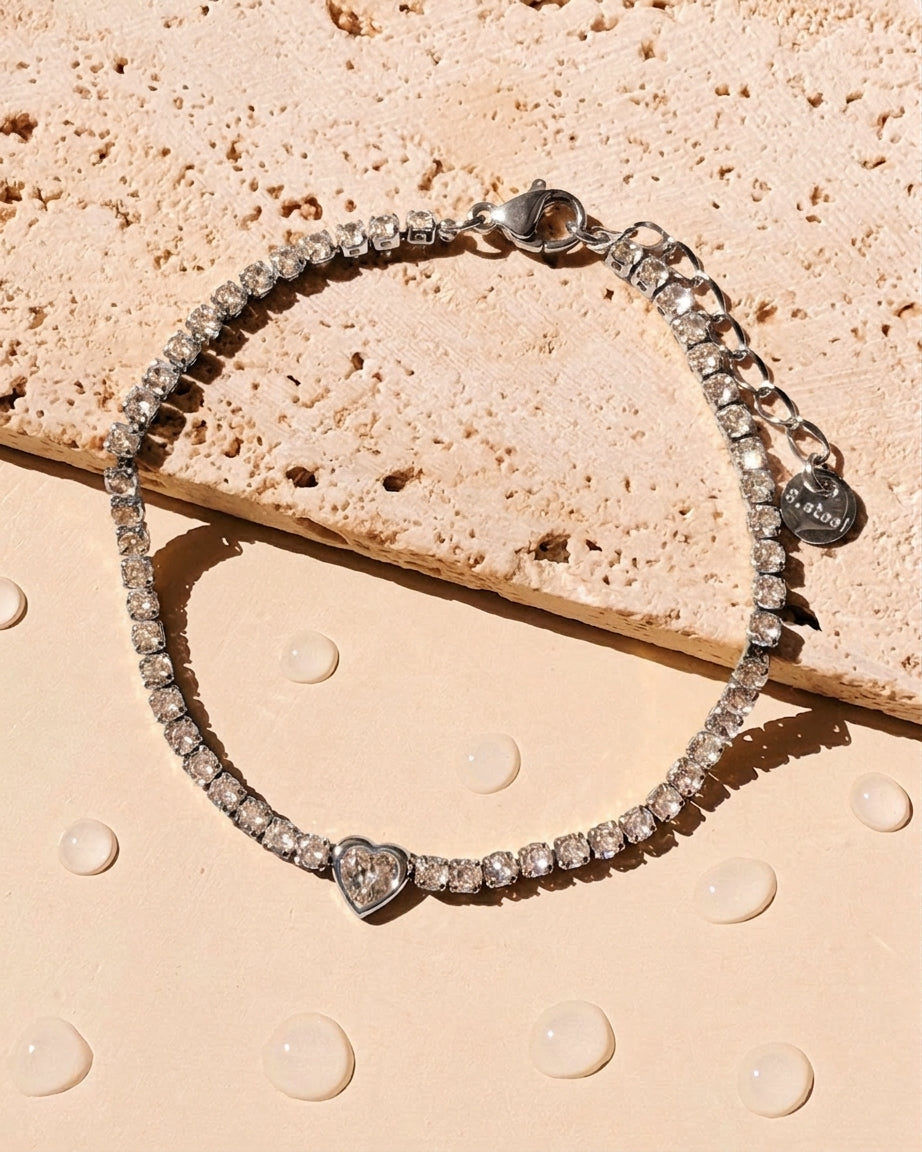 Hailey (Silver) Zircon Rounded Bezel Set Tennis Chain Heart Shaped Zircon Inlaid Centerpiece Pendant Design Silver Bracelet