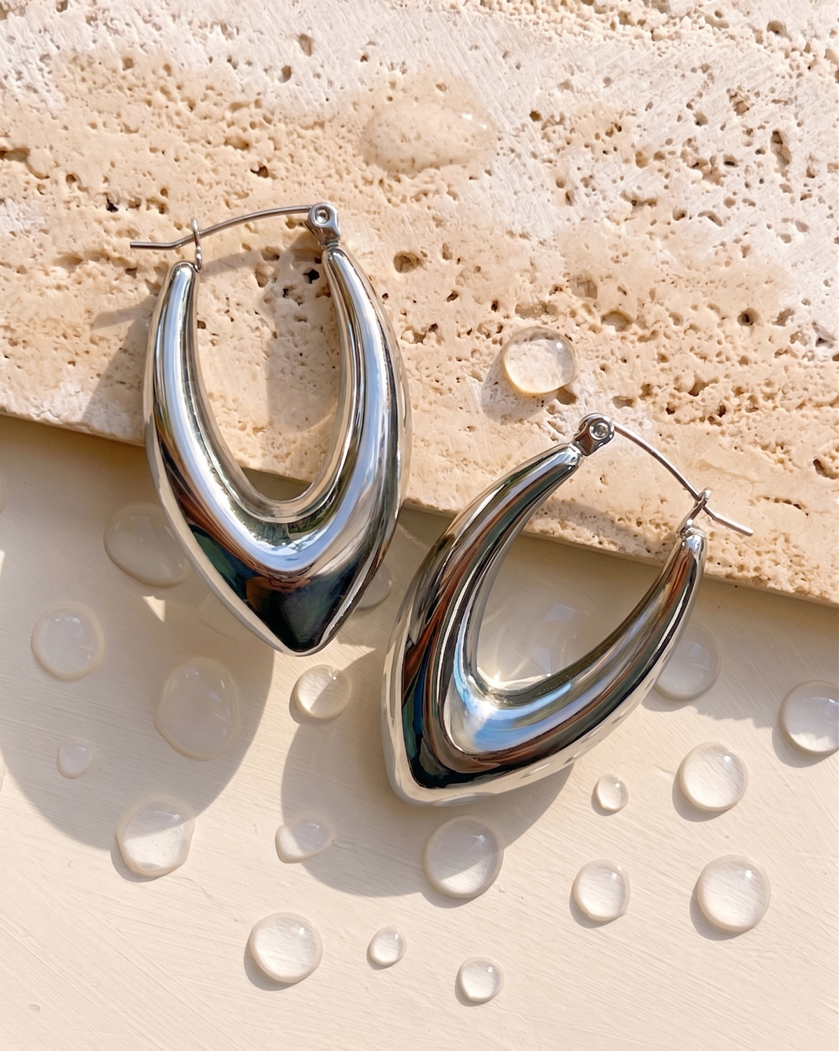 Katie (Silver) Pointed Teardrop Waterdrop Design Chunky Hoops