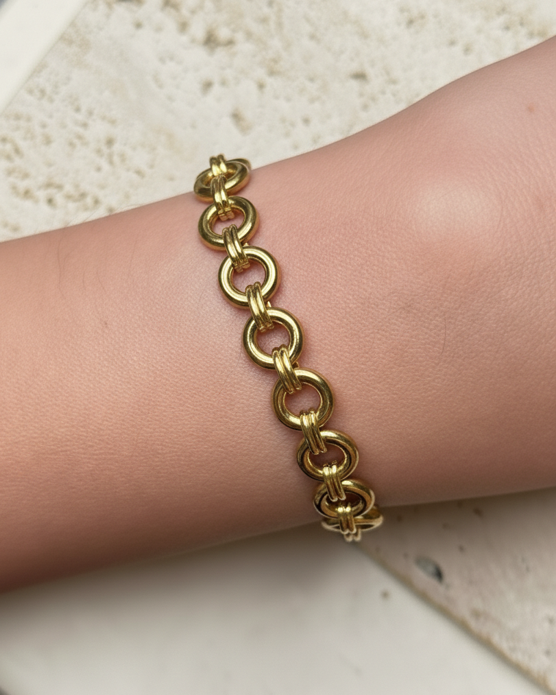 Lervina Round Ring Chain Double Stacked Hoop Link Design Gold Bracelet