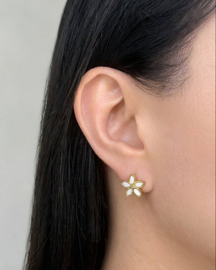 Monica Flower Shaped Shell Stone Zircon Center Pollen Design Gold Stud Earrings