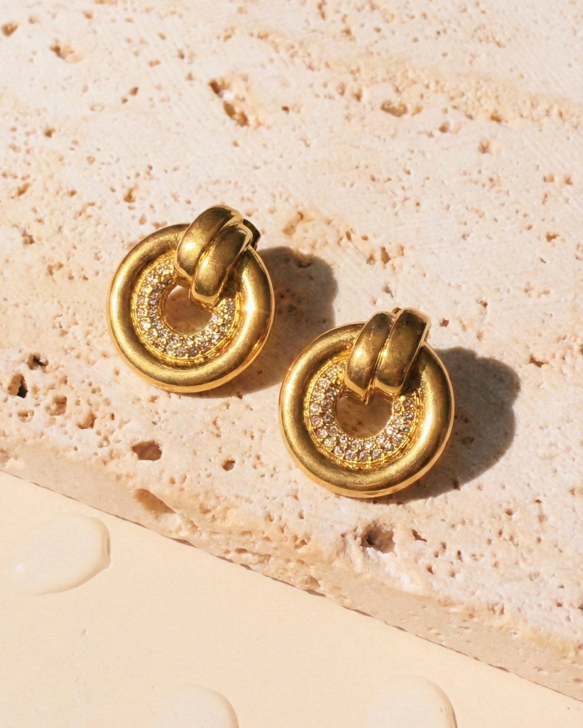 Raseira Zircon Paved Center Door Handle Design Gold Studs