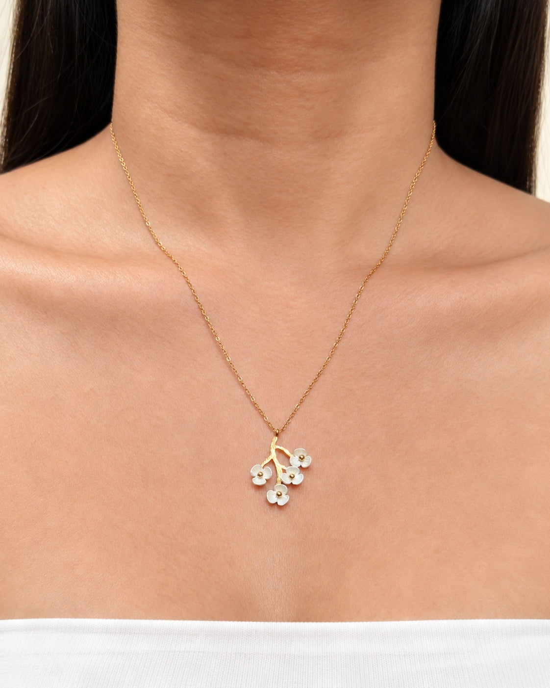 Zonina Branched Multi Shell Stone Flower Shaped Design Pendant Classic Link Chain Gold Necklace