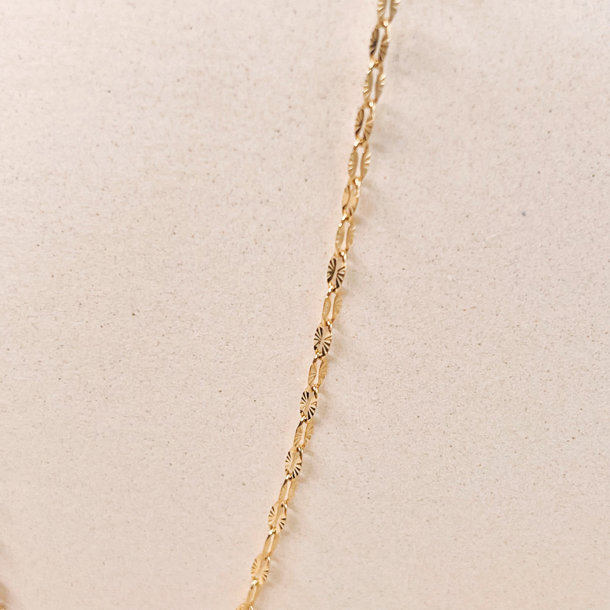 Riley Classic Lace Chain Gold Necklace
