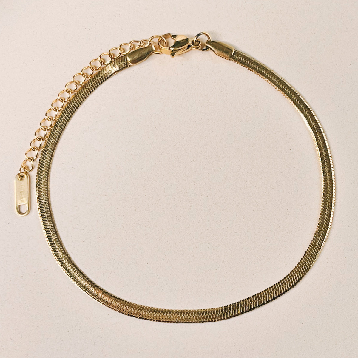 Alice Thin Snake Chain Gold Bracelet