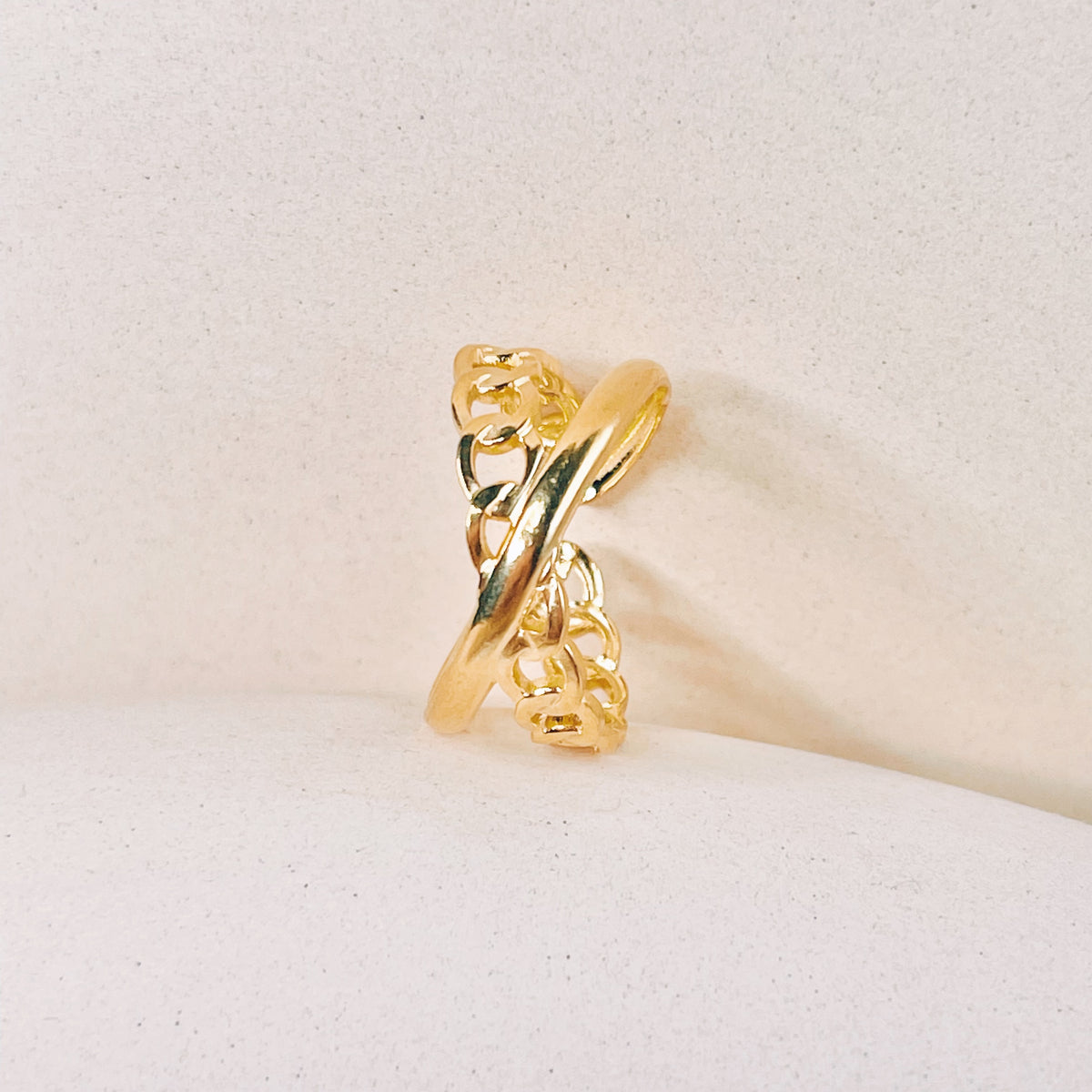 Quinn Intertwined Chain Gold Ring