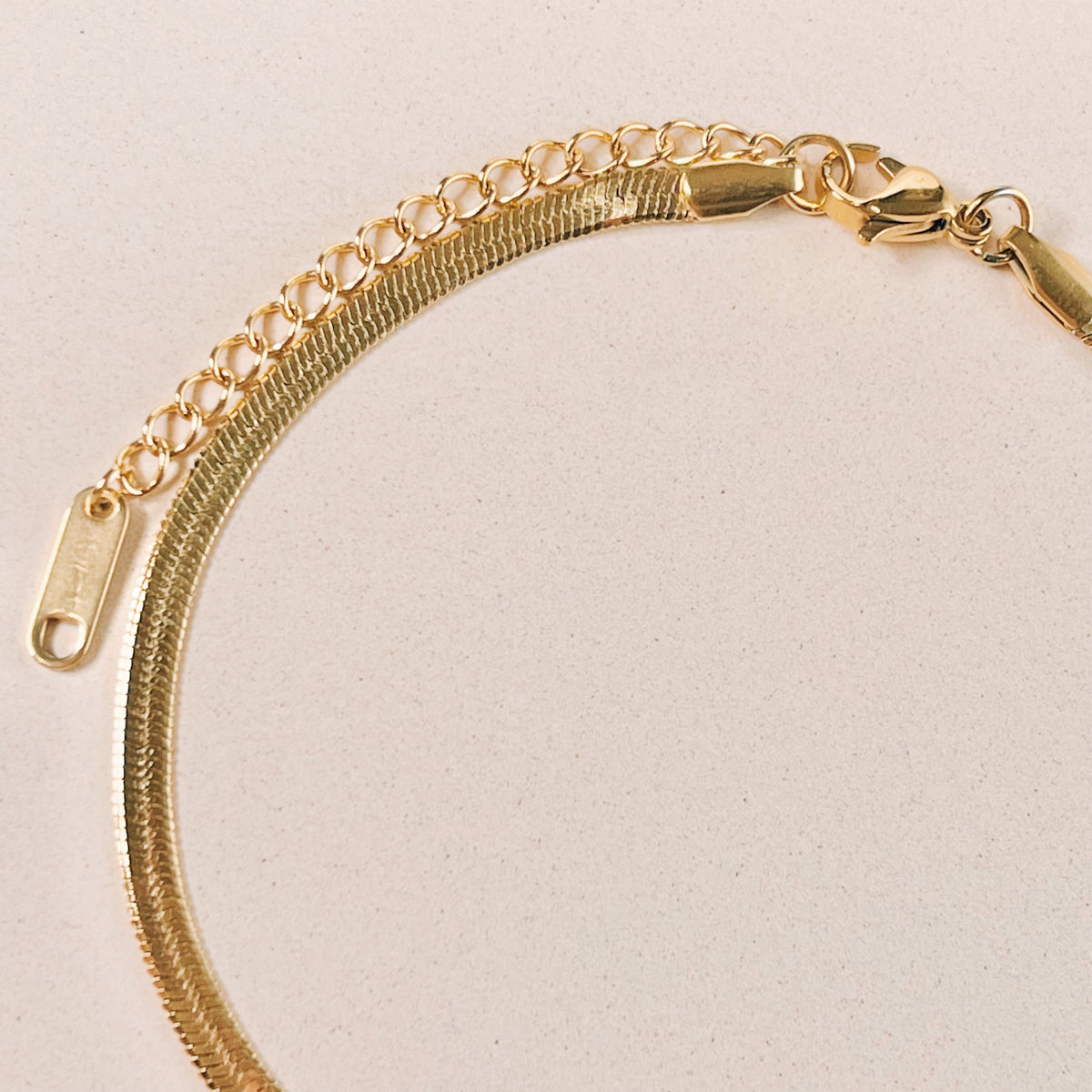 Alice Thin Snake Chain Gold Bracelet